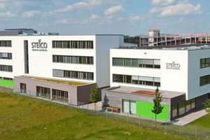 Kingspan przejmuje kontrolę nad Steico