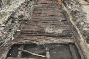 Średniowieczny drewniany trakt odkryto w Łeknie