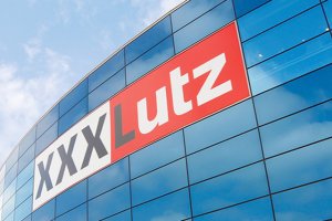 Grupa XXXLutz przejmuje polską firmę Black Red White