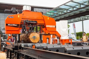 Wood-Mizer wprowadza na rynek WM5500: przemysłowy trak nowej generacji o zwiększonej wydajności i zaawansowanej technologii