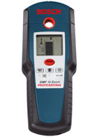 Zbliżenie na ukryte metale i konstrukcje drewniane.