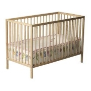 IKEA wycofuje ze sklepów dziecięce łóżeczka