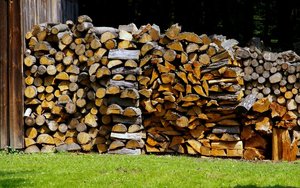 Rosną ceny drewna opałowego