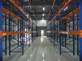 Część magazynowa do wysokiego składowania o powierzchni ok. 500 m²