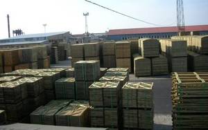 Aramis upadł, ale produkuje