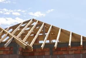 Znak CE dla konstrukcyjnego drewna litego i klejonego