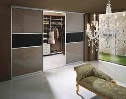 Komandor: Projekt szafy przyszłości wart 100.000 USD