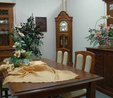 Zegar nie jest meblem? Szkic na temat wnętrzarstwa