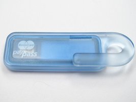 IKEA umożliwi płatności kartami bezstykowymi