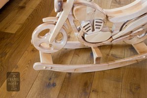 Drewniana posadzka w pokoju dziecka