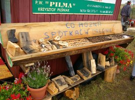 Jak różne przedmioty znajdują się w drewnie można się przekonać oglądając kolekcję p. Krzysztofa Pilśniaka, właściciela firmy Pilma