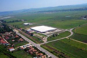 Siedziba fabryki mebli w Jucu