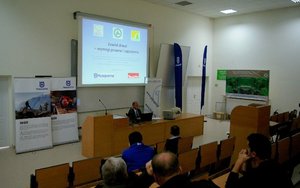Tragi Leśne w Rogowie były okazją do prezentacji zagadnień dotyczących np. pozyskania drewna
