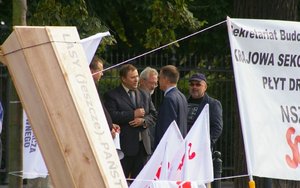 Przedstawiciele protestujących zaproszeni zostali na rozmowy do Kancelarii Premiera