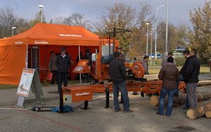 Pokazy pracy traków taśmowych