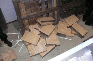 ...ukryty w pellecie ładunek papierosów.