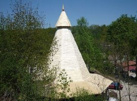 Wióra osikowe pokrywają dachy o przeróżnych kształtach  