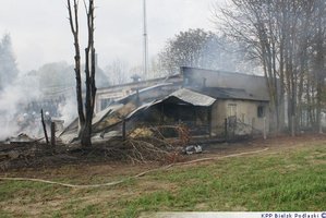 Pożar zakładu produkującego palety