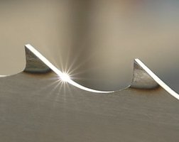 Rekomendacje odnośnie ostrzenia, rozwierania i czyszczenia brzeszczotów Wood-Mizer