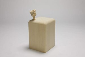 Wooden ballon knot