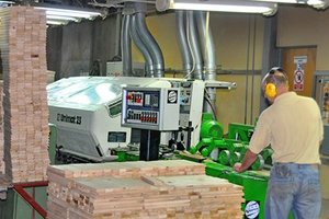 Strajk załogi Max Parkietu