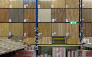 Producenci podłóg laminowanych ograniczają produkcję