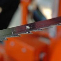 Porównanie brzeszczotów o profilu 13/29 i 10/30 przy cięciu drewna iglastego