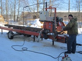 Byłem pierwszym klientem na Łotwie, który posiadał  trak Wood-Mizer – model LT40
