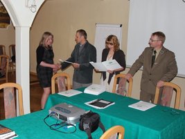 Wręczenie certyfikatów