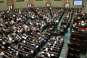 Lasy Państwowe: Umowy o pracę zamiast powołań