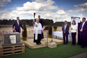 Uroczyste wmurowanie kamienia węgielnego pod nową fabrykę STEICO w Czarnej Wodzie