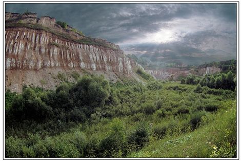 Ukraina. Surowiec skalny. Kreda, kruszywa, maczka wapienna