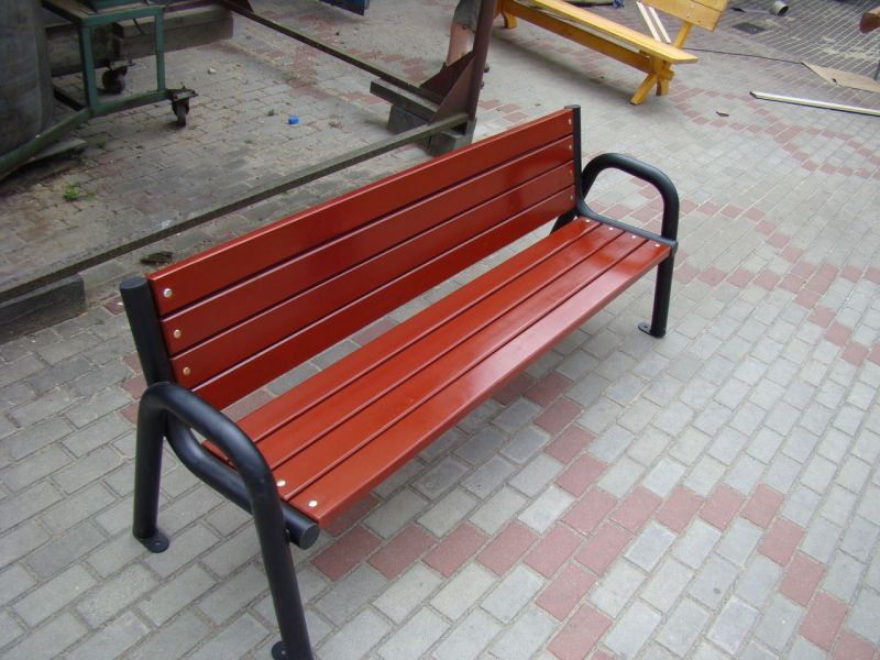 ŁAWKA OGRODOWA/PARKOWA NA STELAŻU METALOWYM