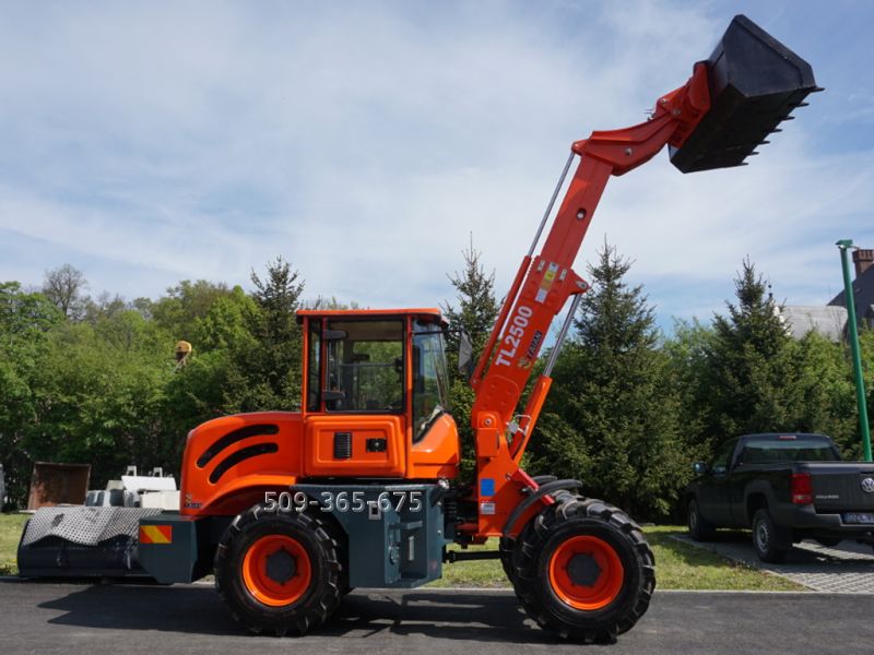 Ładowarka teleskopowa udzwig 1600-2800 kg rok 2019