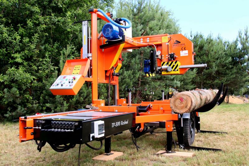Trak taśmowy TP-800 od 29 900 zł netto