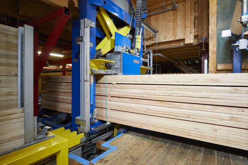 Maszyny Fromm do wiązania i pakowania drewna 