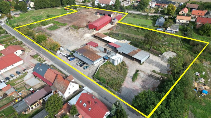 Sprzedam lub wynajmę teren inwestycyjny z wiatami produkcyjnymi i zapleczem biurowo - socjalnym