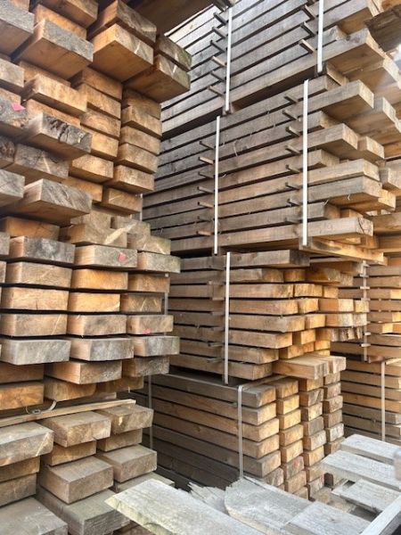 SUCHE (DWU-LETNIE) BALE ŚWIERKOWE/ DESKA NIEOBRZYNANA  gr.50 świerkowa 