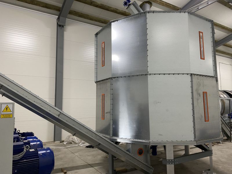 Zbiornik trocin z wygarniaczem obrotowym V=3/ 7,5/ 15/ 30/ 45 m3