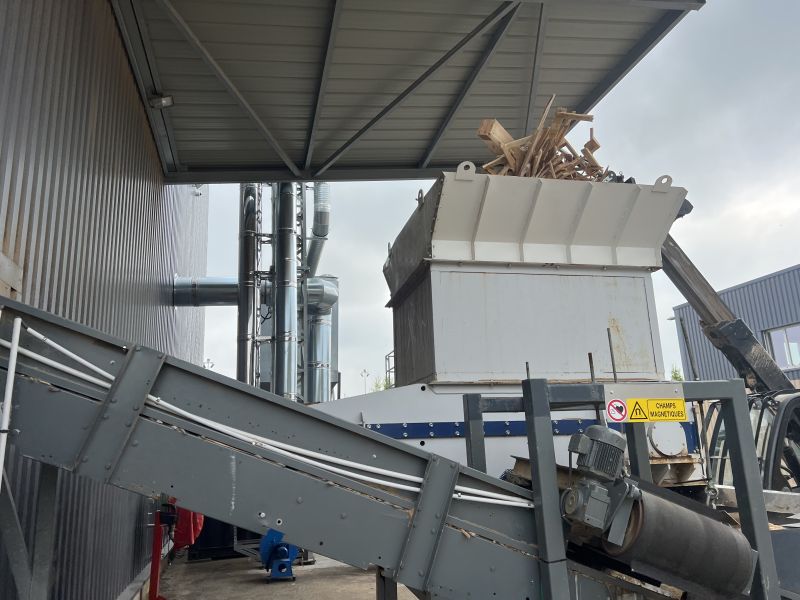 Automatyczna linia do produkcji peletu z palet, wydajność 2 t/h,