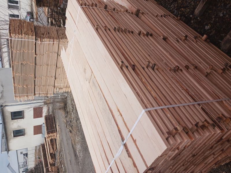 Deski obrzynane i nieobrzynane sosnowe, suche gr. 23 mm kl. I