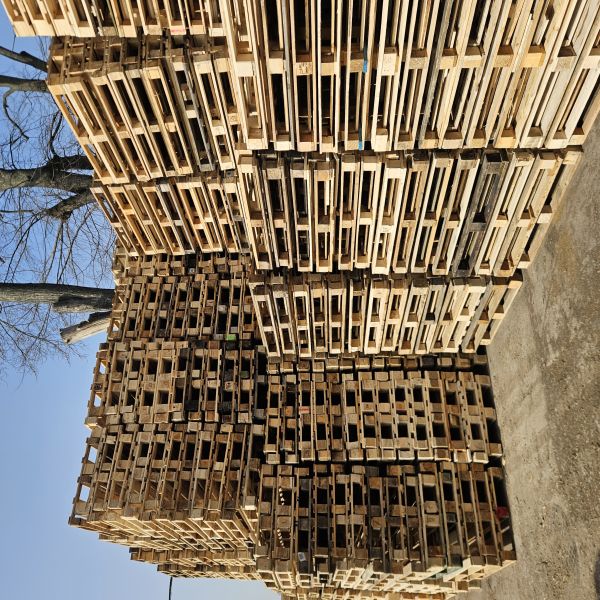 Palety jednorazowe 800/1200 używana 