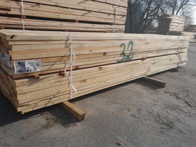 Tarcica sosnowa boczna sucha klasa I-III pozyskana z kłody odziomkowej